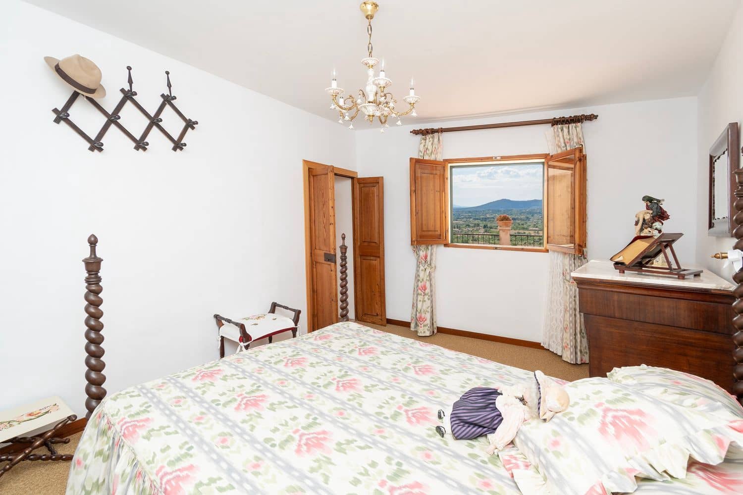 4 soveværelse Byhus til salg i Selva med garage - € 595.000 (Ref: 8420060)