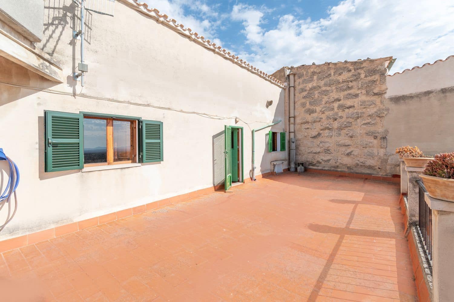 4 soveværelse Byhus til salg i Selva med garage - € 595.000 (Ref: 8420060)