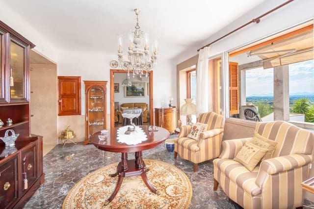 4 soveværelse Byhus til salg i Selva med garage - € 595.000 (Ref: 8420060)