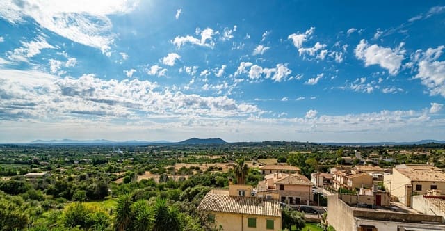 4 soveværelse Byhus til salg i Selva med garage - € 595.000 (Ref: 8420060)