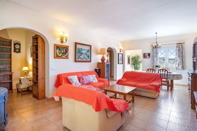 5 bedroom Finca/Country House for sale in Campos with garage - € 950,000 (Ref: 8420068)