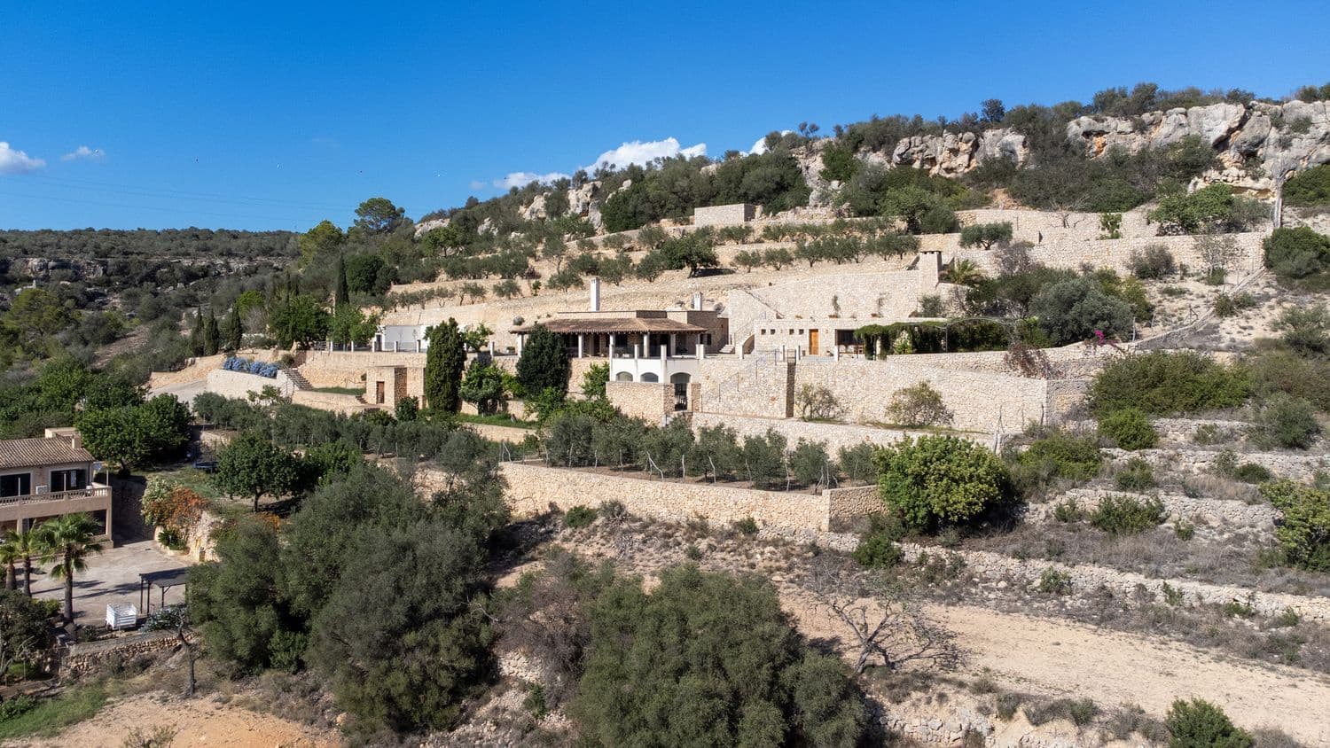 4 sypialnia Finka/Dom wiejski na sprzedaż w Puntiro z basenem garażem - 1 855 000 € (Ref: 8607983)