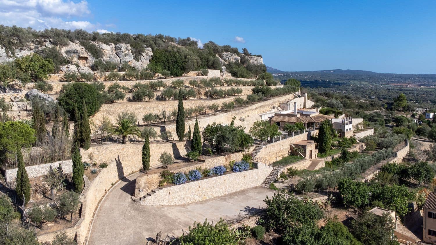 4 sypialnia Finka/Dom wiejski na sprzedaż w Puntiro z basenem garażem - 1 855 000 € (Ref: 8607983)