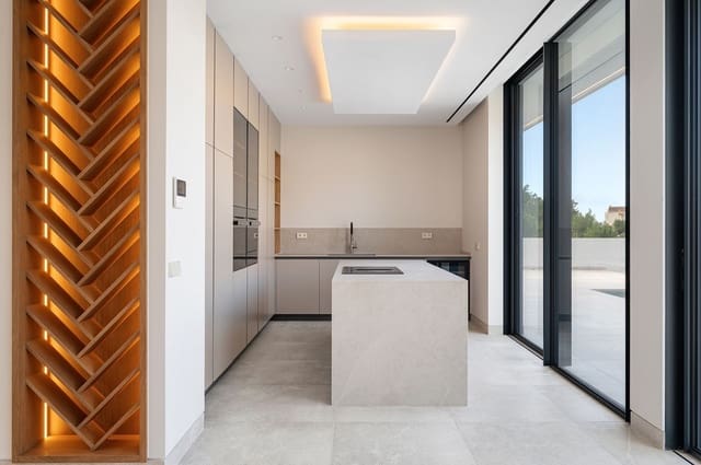 5 bedroom Villa for sale in Puerto de Andratx, Andratx with pool garage - € 7,850,000 (Ref: 8815258)