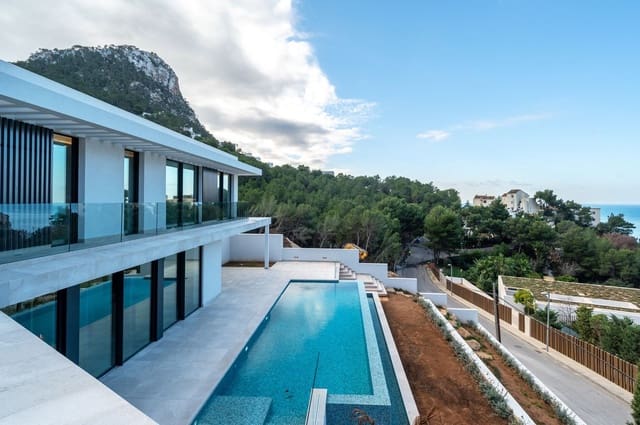 5 bedroom Villa for sale in Puerto de Andratx, Andratx with pool garage - € 7,850,000 (Ref: 8815258)