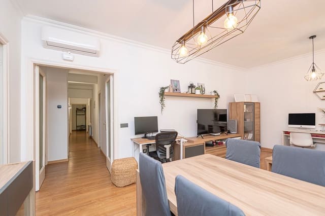 3 soveværelse Lejlighed til salg i L'Antiga Esquerra de L'Eixample, Barcelona by med garage - € 510.000 (Ref: 9023989)