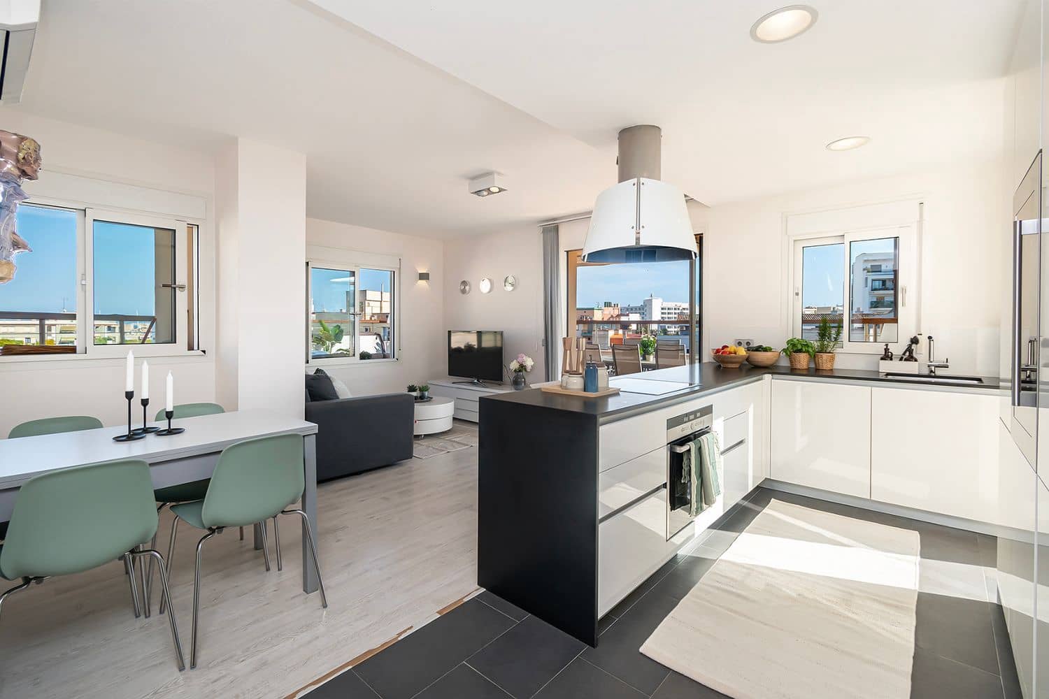 1 soveværelse Lejlighed til salg i Palma de Mallorca med garage - € 498.500 (Ref: 9096349)