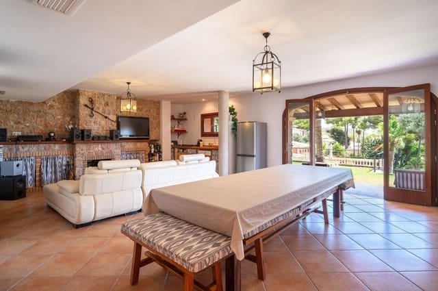 4 slaapkamer Villa te koop in Bunyola met zwembad garage - € 1.950.000 (Ref: 9198798)