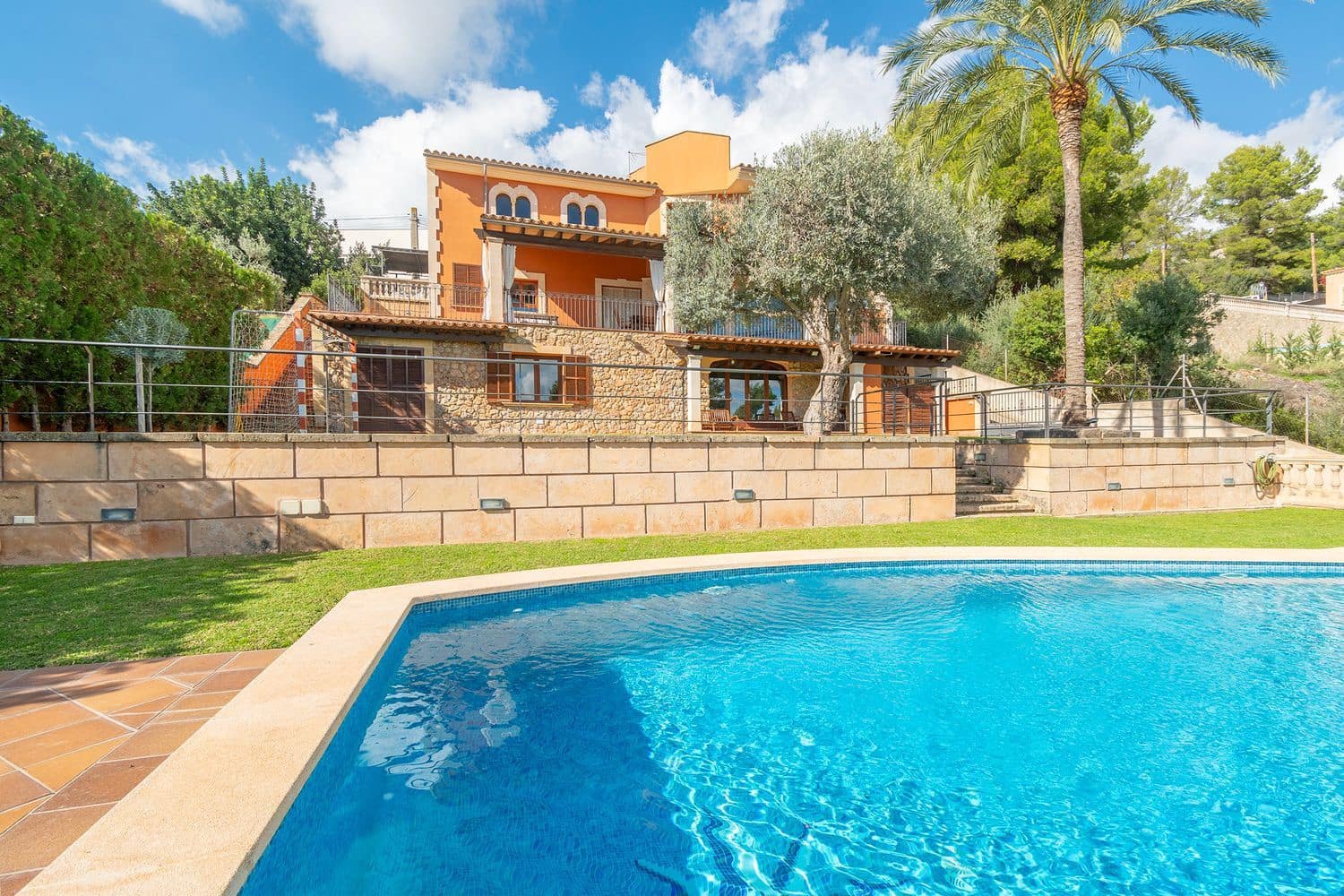 4 soveværelse Villa til salg i Bunyola med swimmingpool garage - € 1.950.000 (Ref: 9198798)