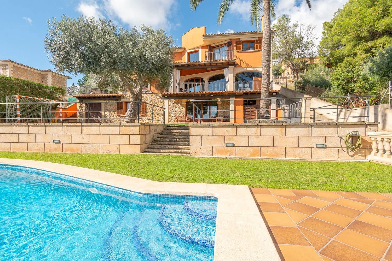 4 soveværelse Villa til salg i Bunyola med swimmingpool garage - € 1.950.000 (Ref: 9198798)