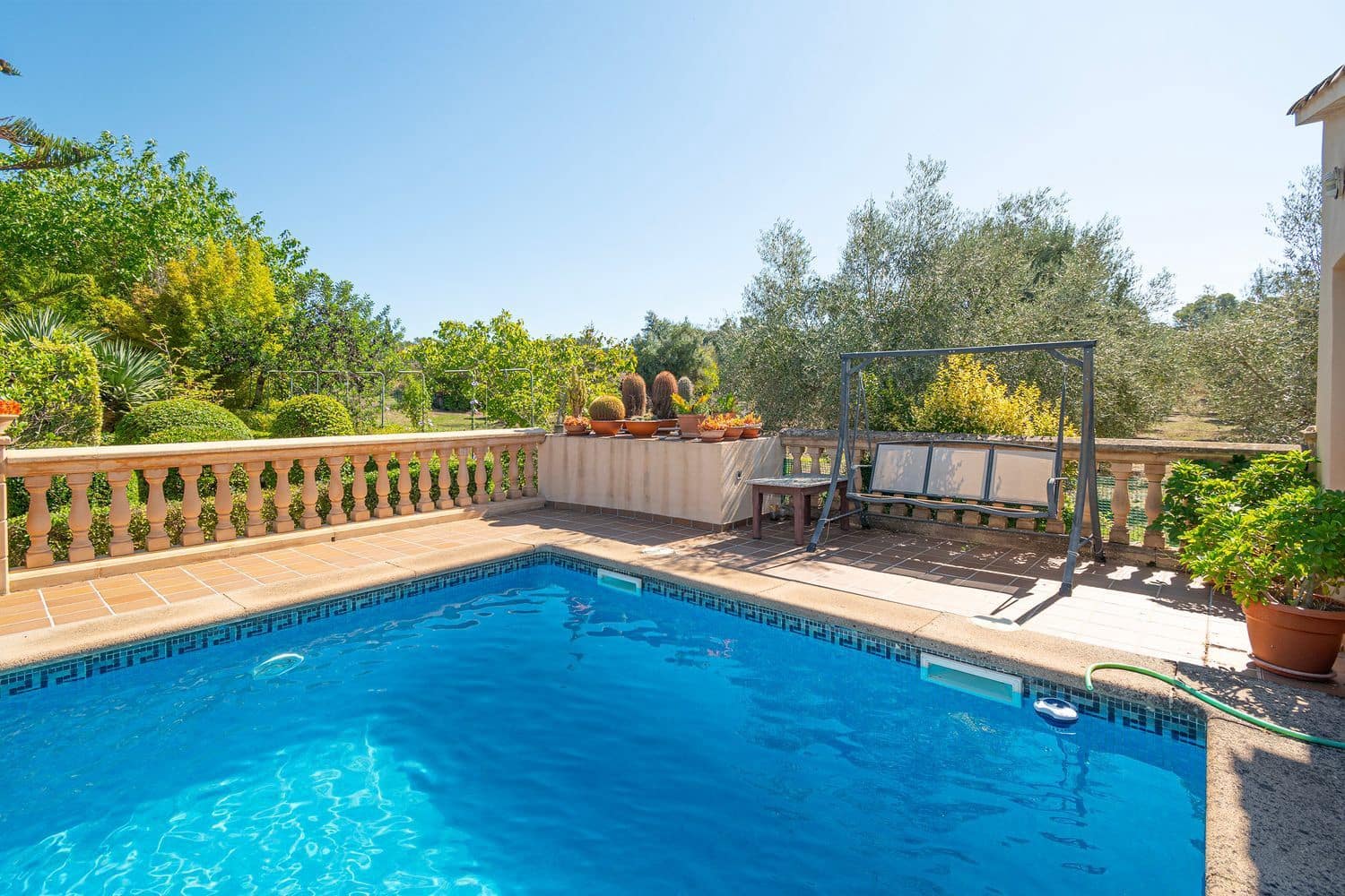 3 slaapkamer Finca/Landhuis te huur in Selva met zwembad garage - € 2.500 (Ref: 9246324)