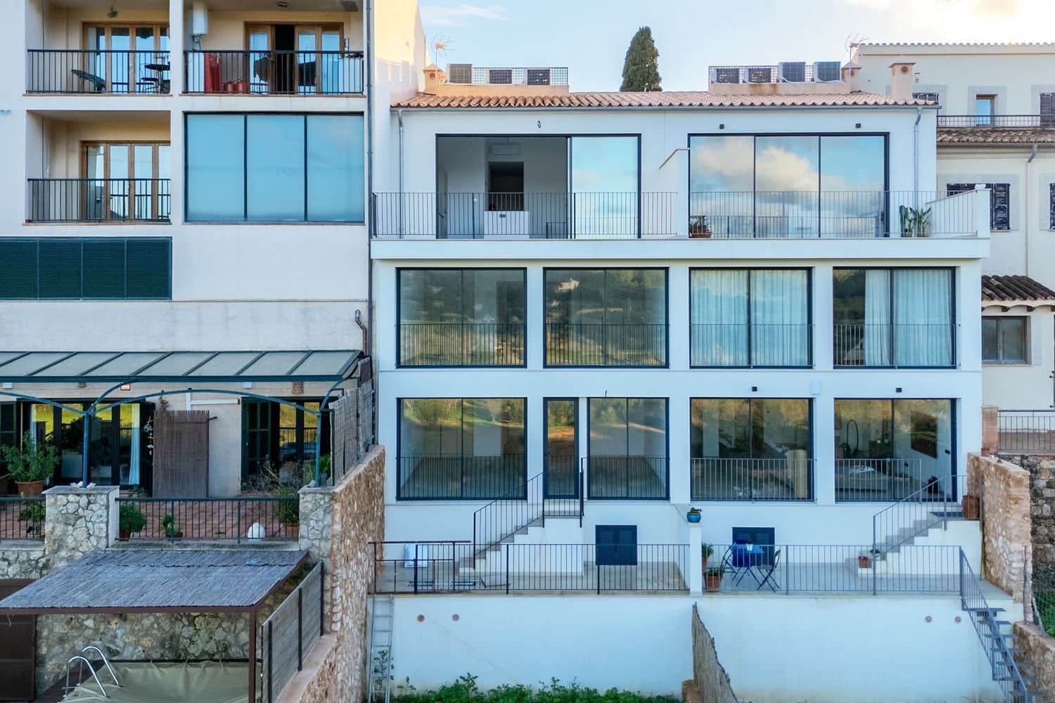 4 sypialnia Dom na sprzedaż w Sa Cabaneta / La Cabaneta z basenem garażem - 970 000 € (Ref: 9378736)