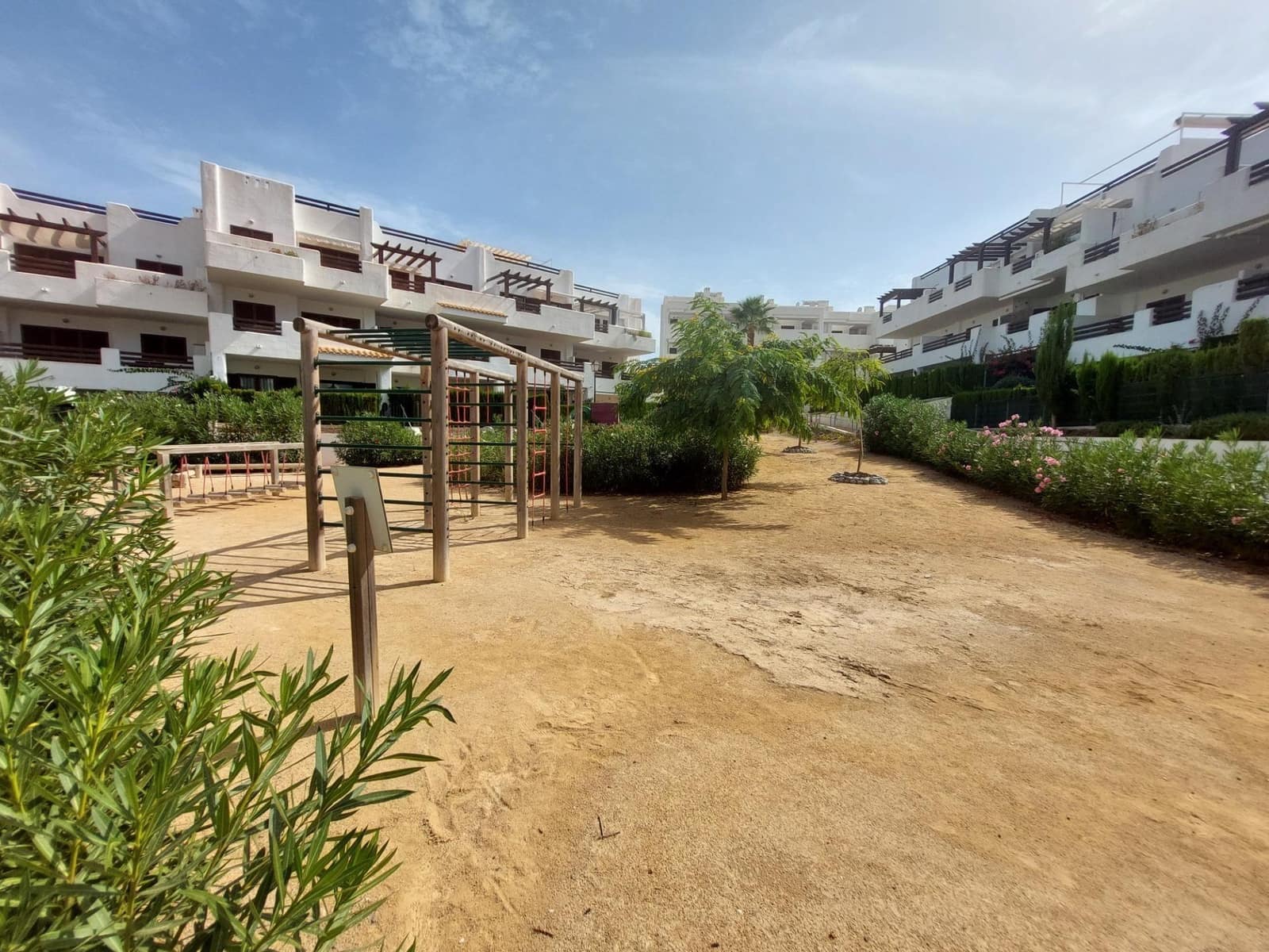 2 soverom Penthouse til salgs i San Juan de los Terreros med svømmebasseng garasje - € 199 000 (Ref: 10062126)