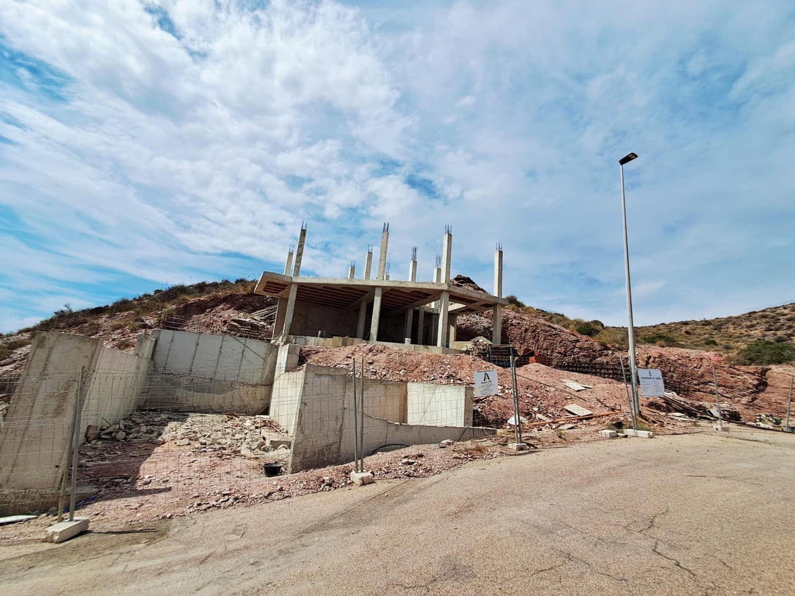 3 sovrum Villa till salu i Calabardina med garage - 225 000 € (Ref: 10089837)