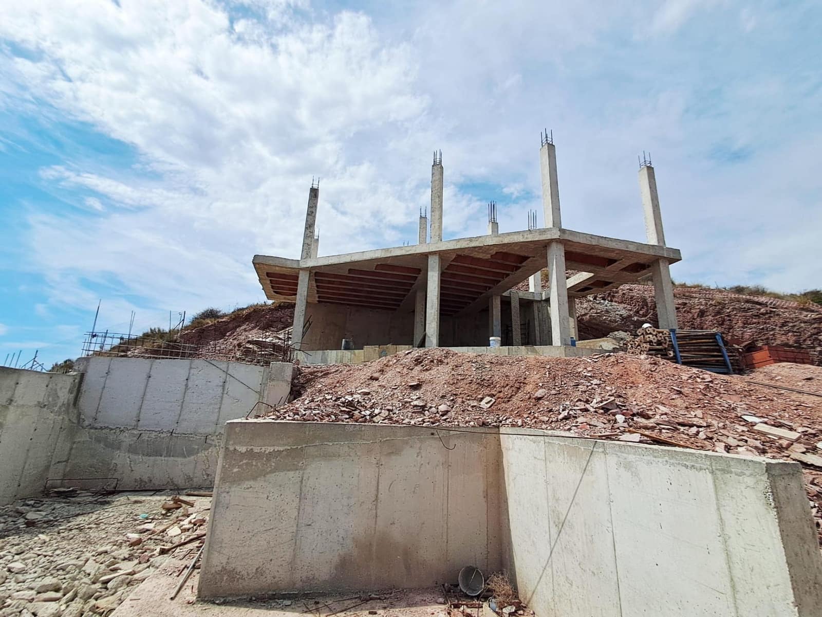 3 sovrum Villa till salu i Calabardina med garage - 225 000 € (Ref: 10089837)