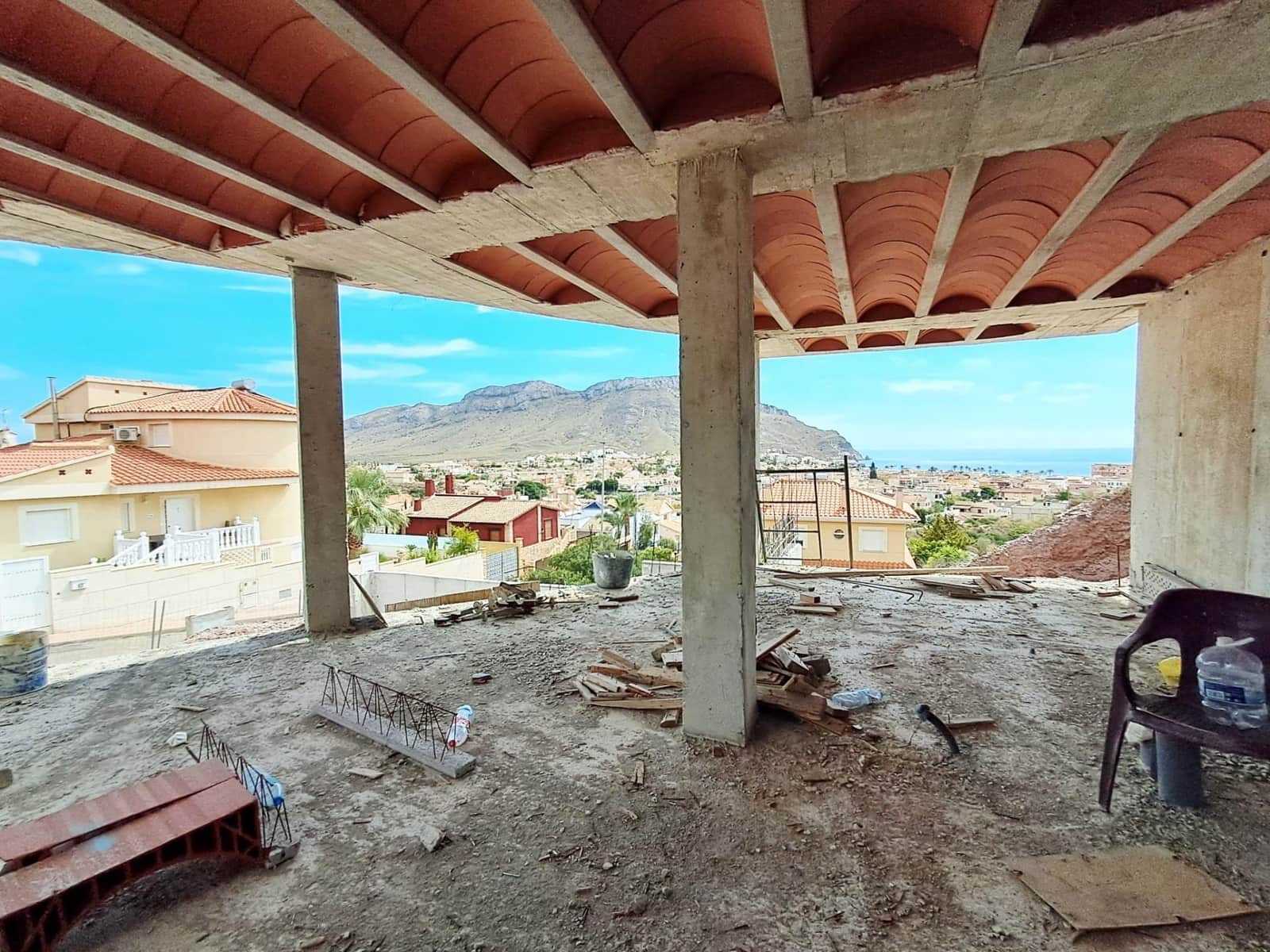 3 sovrum Villa till salu i Calabardina med garage - 225 000 € (Ref: 10089837)