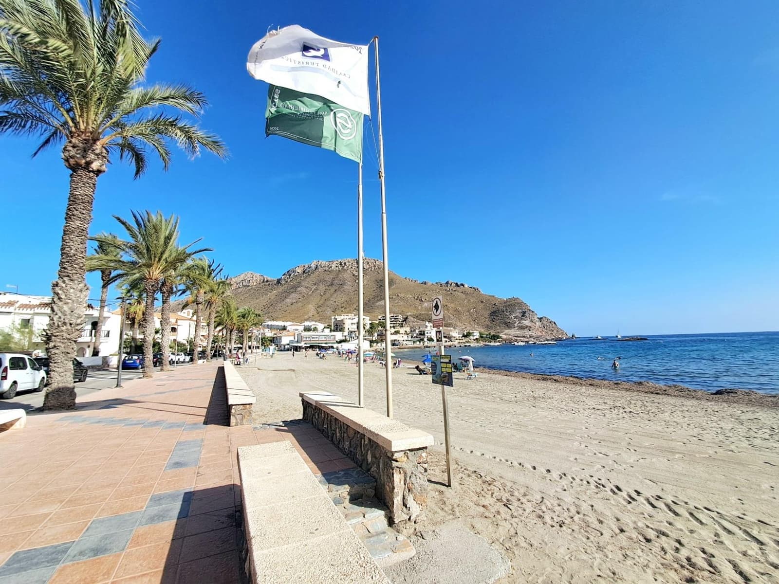 3 sovrum Villa till salu i Calabardina med garage - 225 000 € (Ref: 10089837)