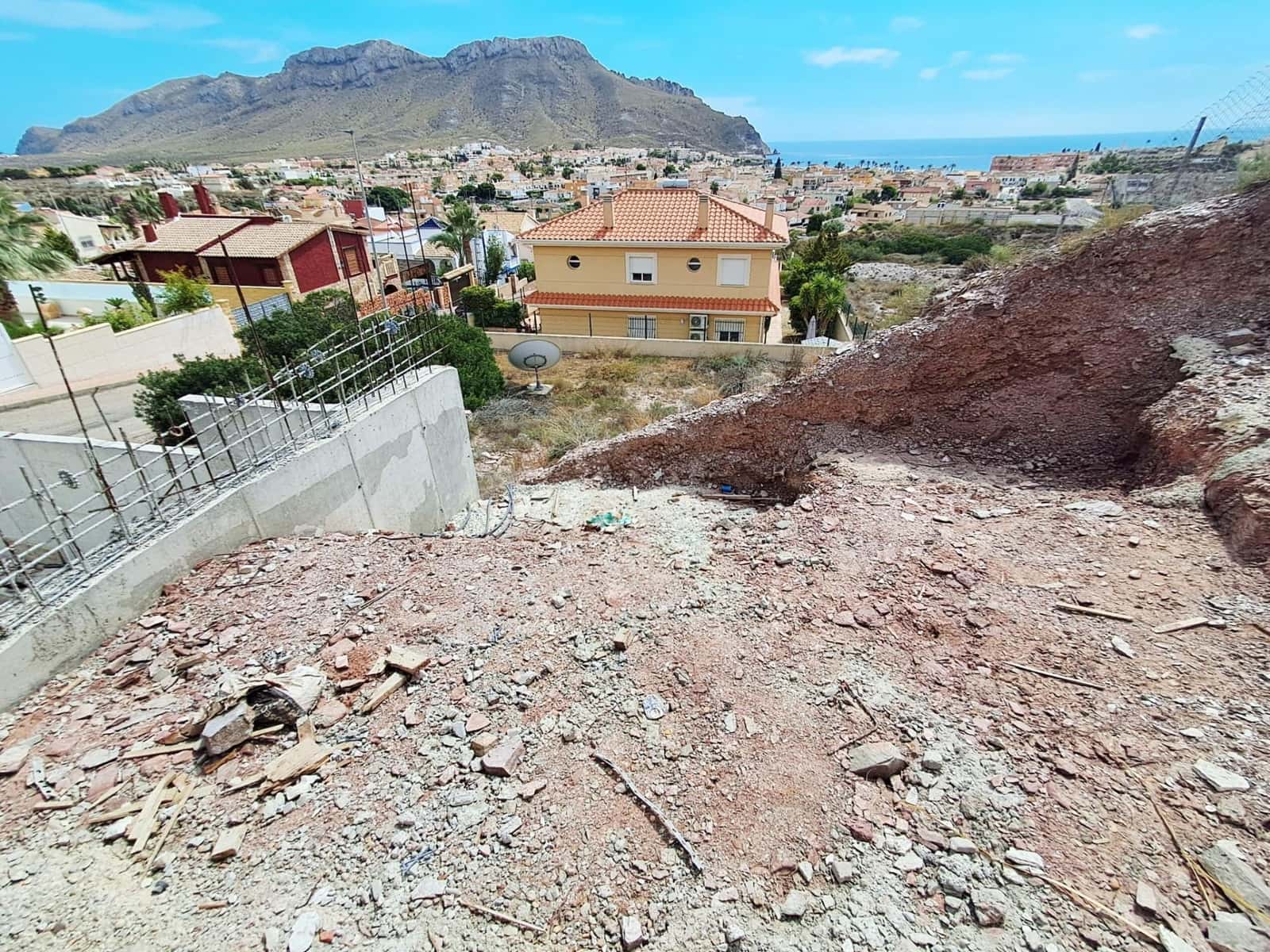 3 sovrum Villa till salu i Calabardina med garage - 225 000 € (Ref: 10089837)