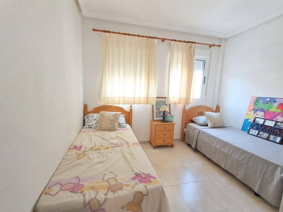 Apartamento de 2 habitaciones en Los Collados en venta con piscina garaje - 140.000 € (Ref: 10136207)
