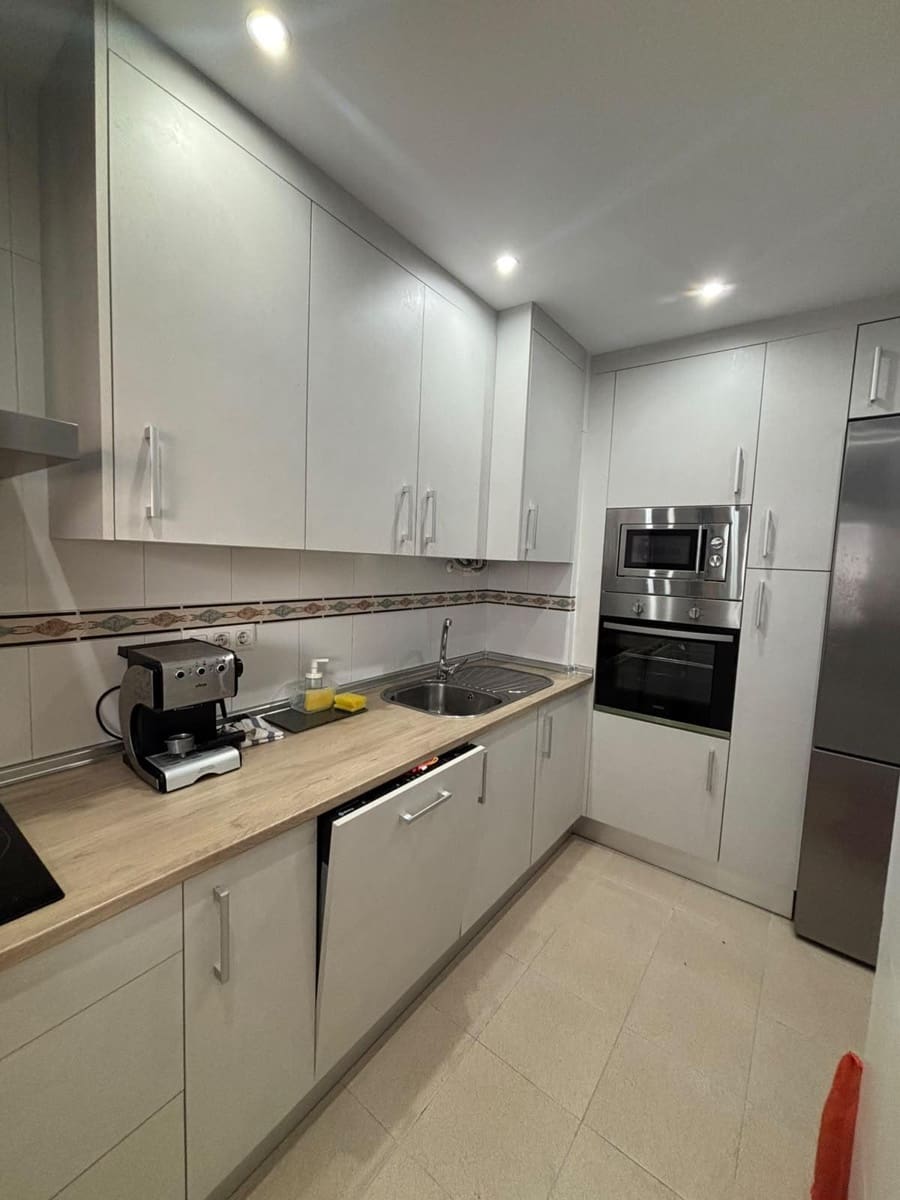 Apartamento de 2 habitaciones en Aguilas en venta con piscina garaje - 206.000 € (Ref: 10148902)