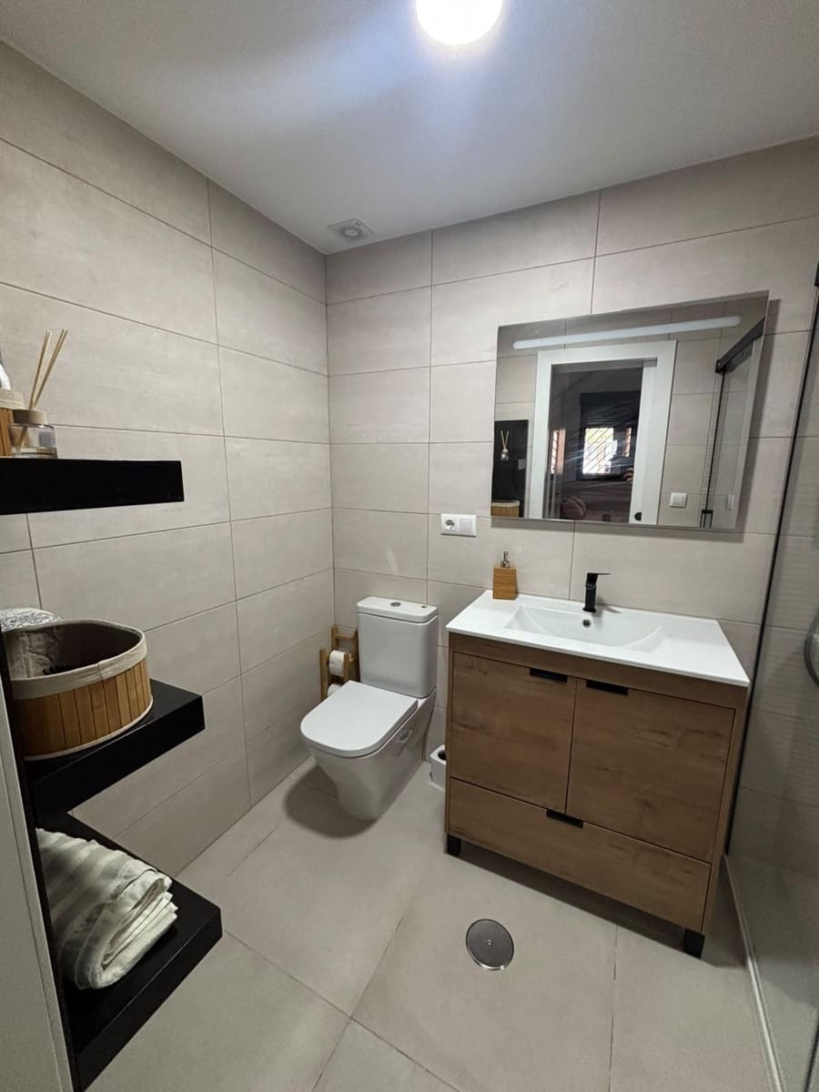 Apartamento de 2 habitaciones en Aguilas en venta con piscina garaje - 206.000 € (Ref: 10148902)