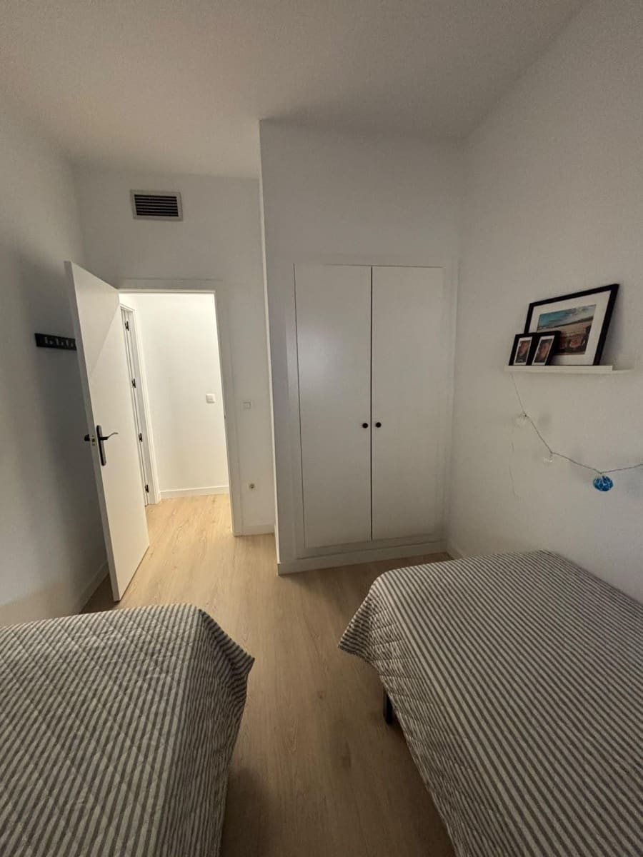 Apartamento de 2 habitaciones en Aguilas en venta con piscina garaje - 206.000 € (Ref: 10148902)