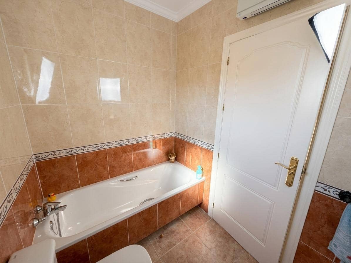 3 bedroom Villa for sale in San Juan de los Terreros with pool garage - € 399,000 (Ref: 10157808)