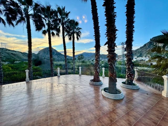 4 makuuhuone Maalaistalo myytävänä paikassa Villanueva del Río Segura mukana 
autotalli - 350 000 € (Ref: 6841980)