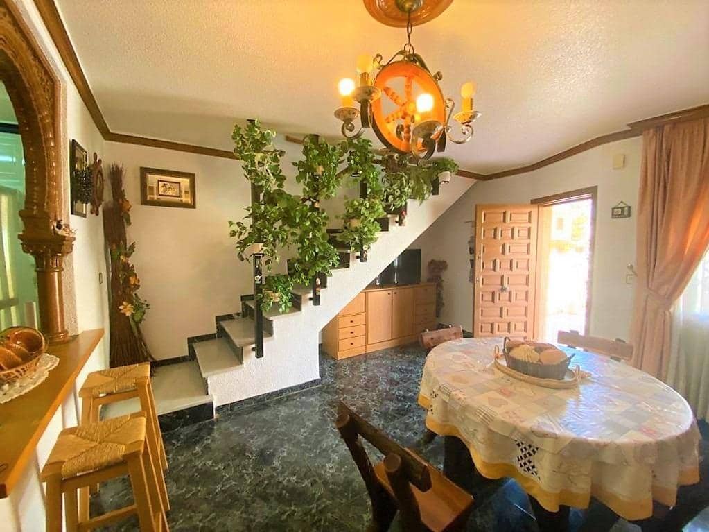 6 Zimmer Apartment zu verkaufen in Calabardina - 216.000 € (Ref: 7413205)