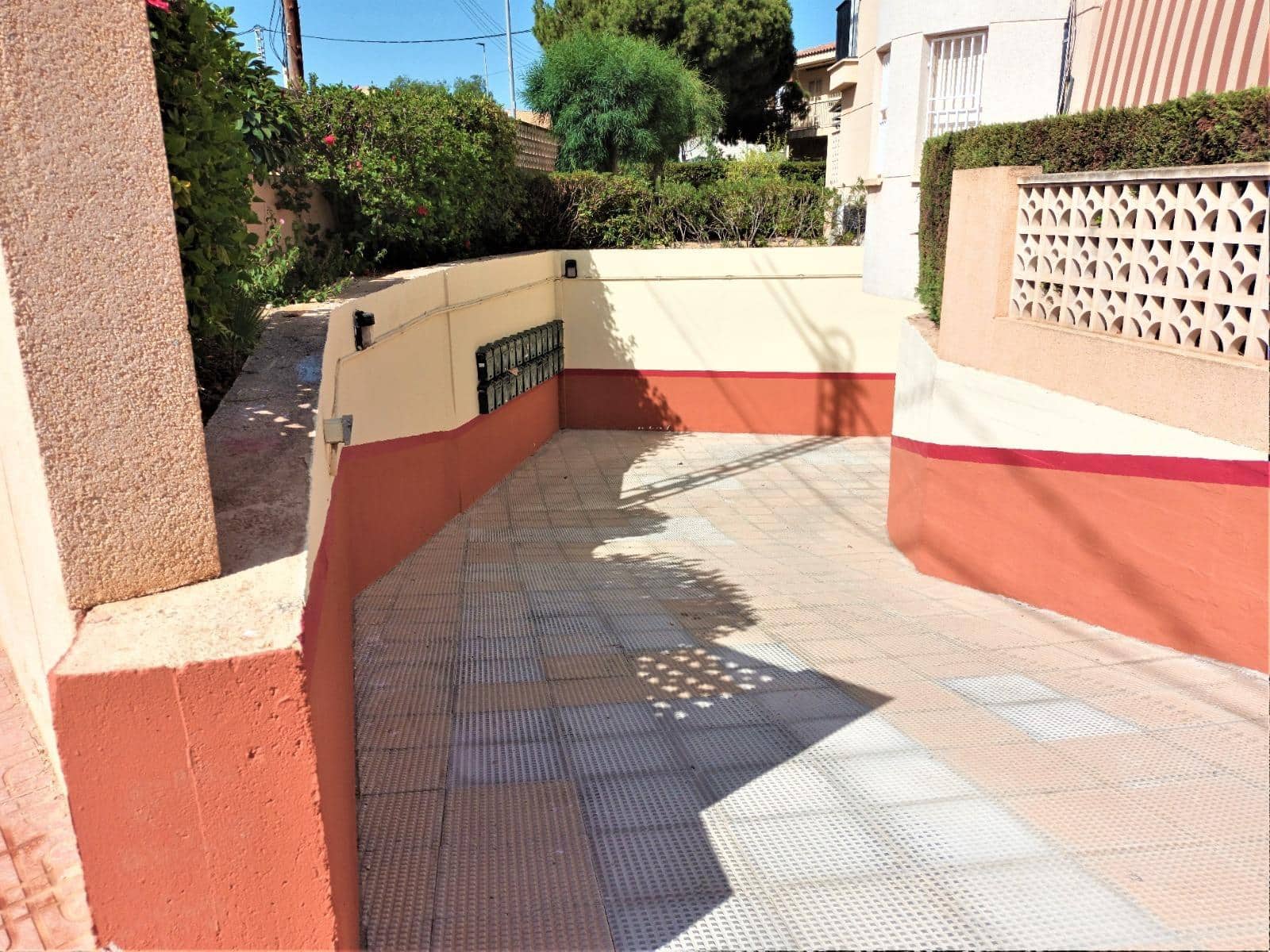 3 Zimmer Apartment zu verkaufen in Calabardina mit Garage - 181.000 € (Ref: 7735606)