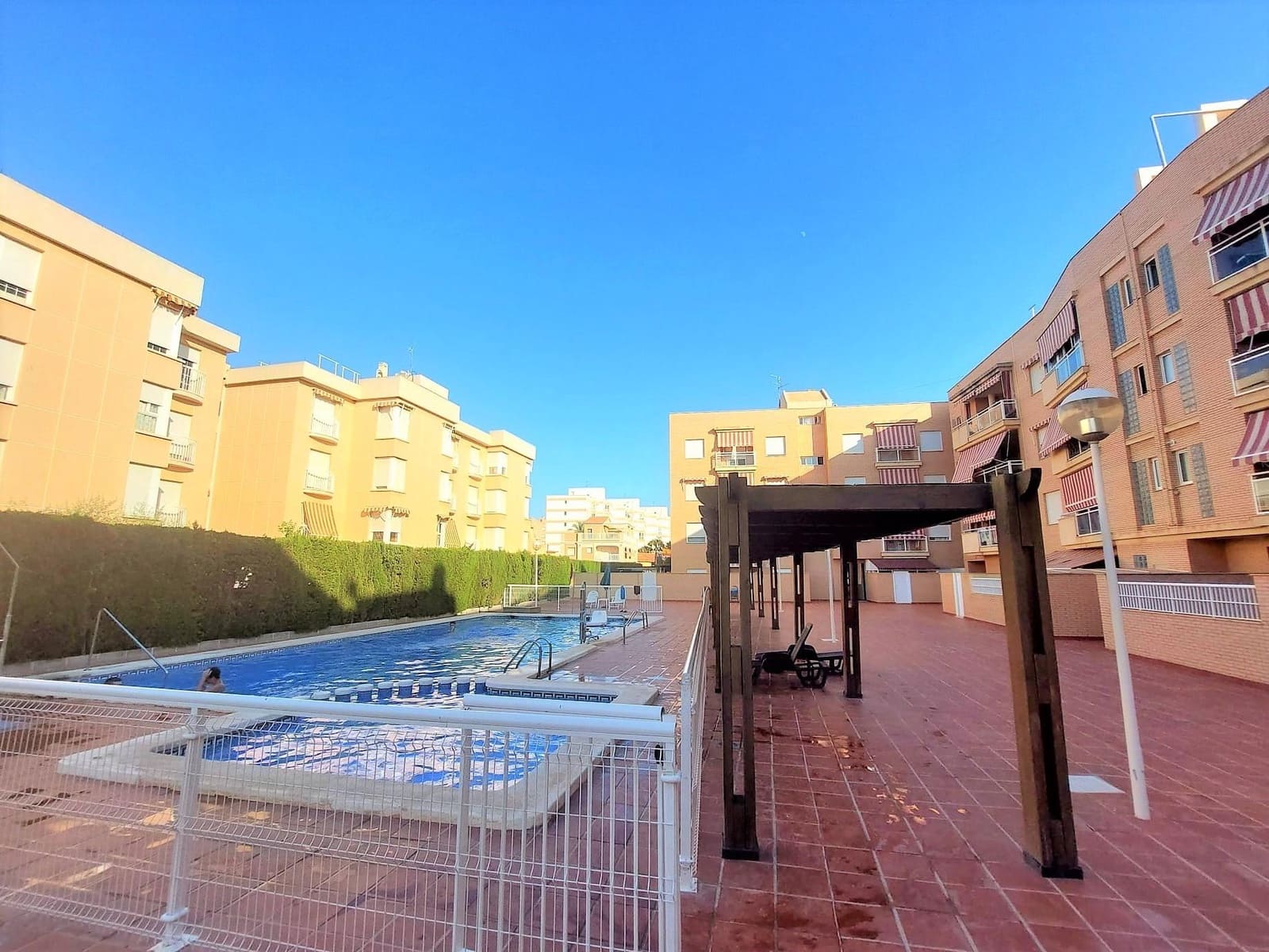 4 bedroom Flat for sale in Aguilas with pool garage - € 290,000 (Ref: 7741572)