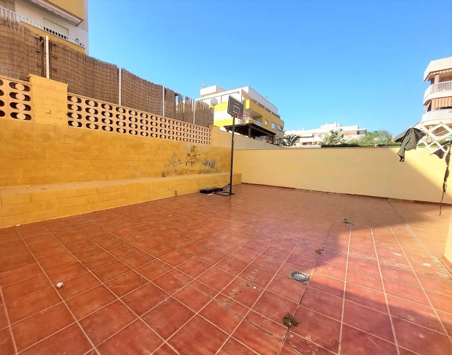 4 bedroom Flat for sale in Aguilas with pool garage - € 290,000 (Ref: 7741572)