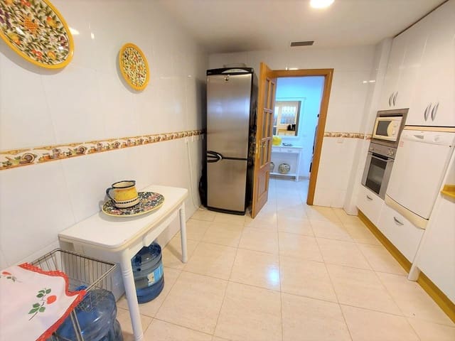4 bedroom Flat for sale in Aguilas with pool garage - € 290,000 (Ref: 7741572)