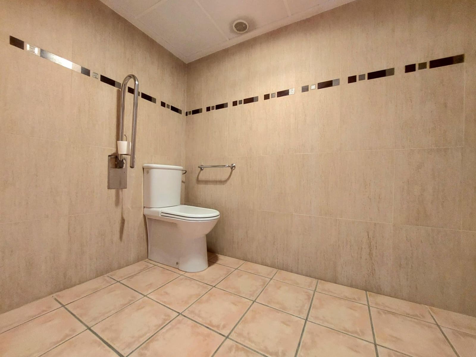 8 makuuhuone Huvila myytävänä paikassa Calabardina - 690 000 € (Ref: 8268304)