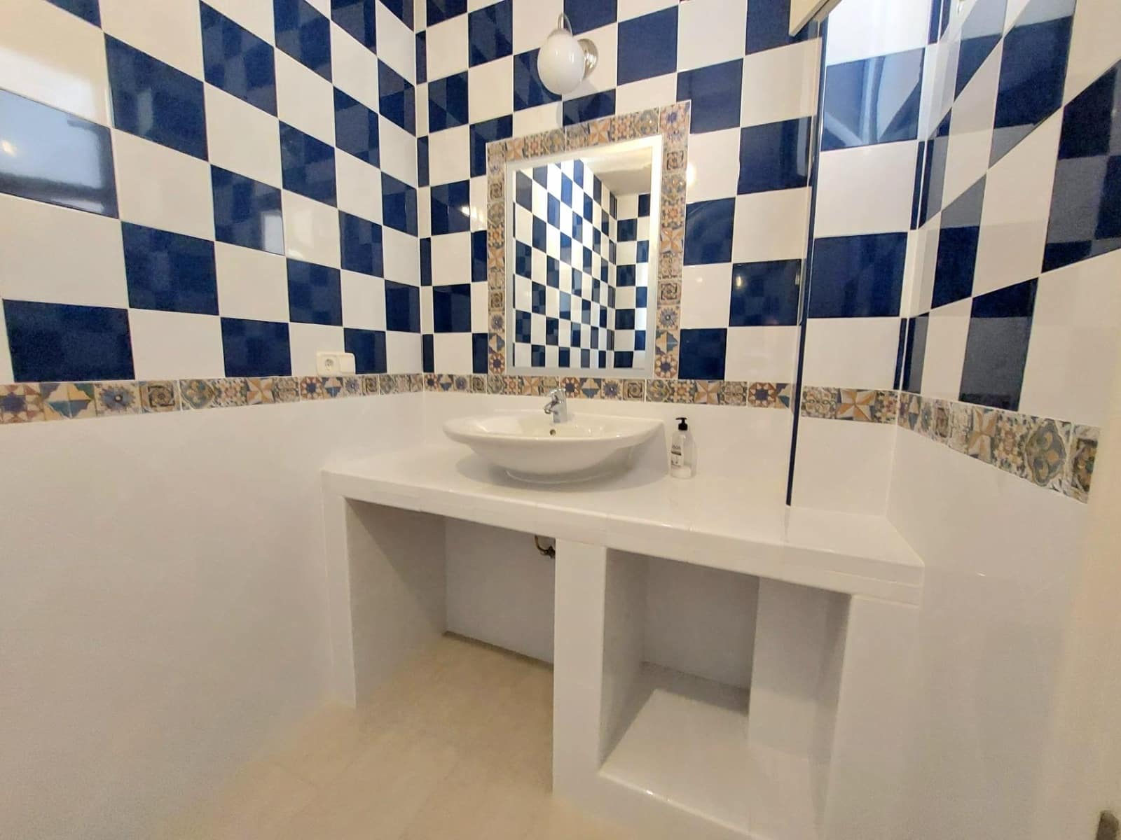 8 makuuhuone Huvila myytävänä paikassa Calabardina - 690 000 € (Ref: 8268304)