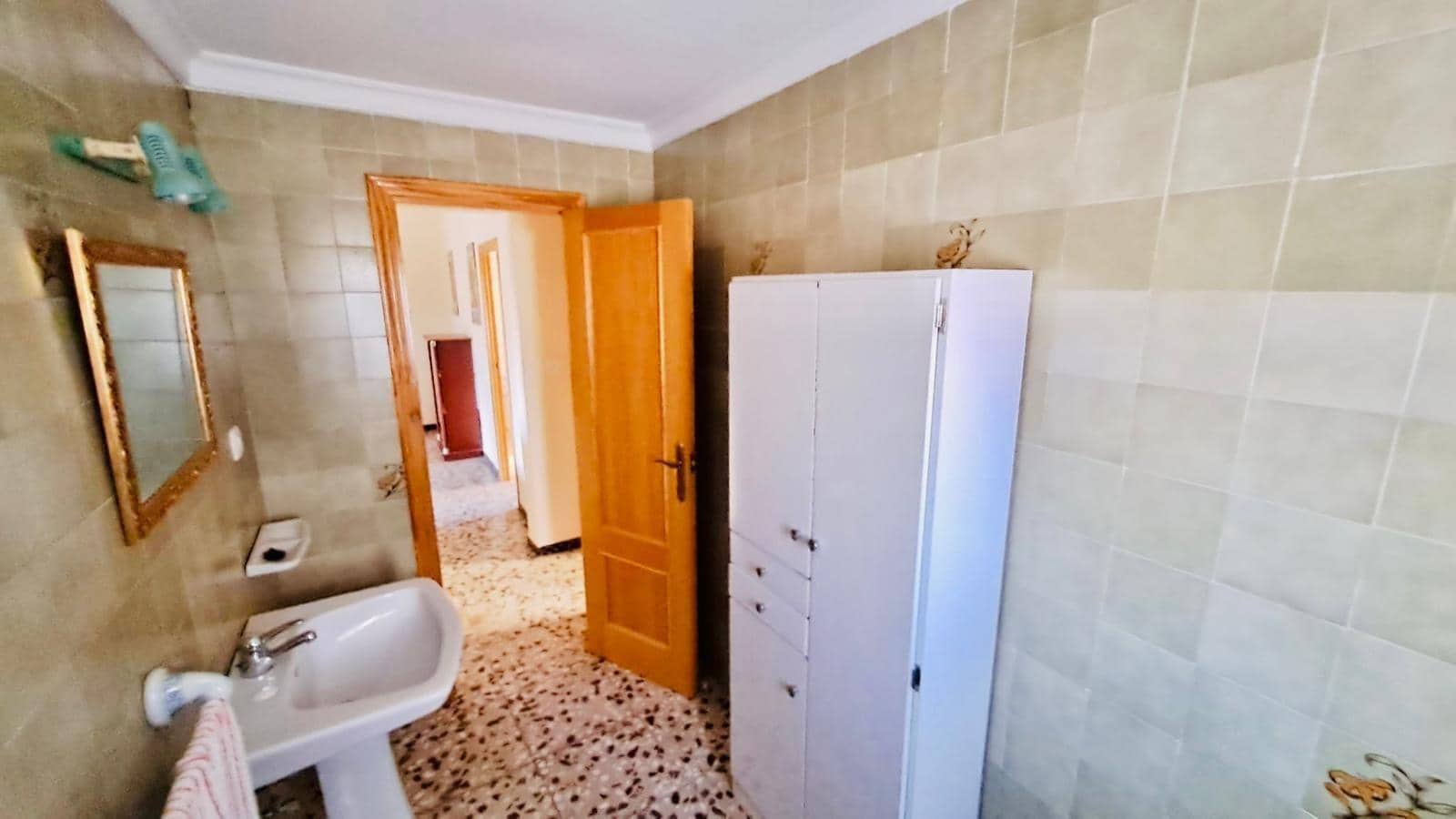 8 makuuhuone Rivitalo myytävänä paikassa San Juan de los Terreros mukana 
autotalli - 257 500 € (Ref: 8303133)