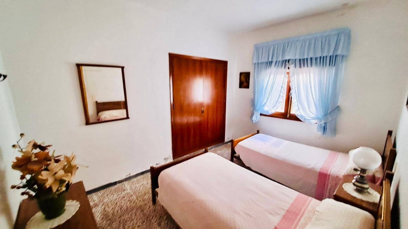 8 makuuhuone Rivitalo myytävänä paikassa San Juan de los Terreros mukana 
autotalli - 257 500 € (Ref: 8303133)