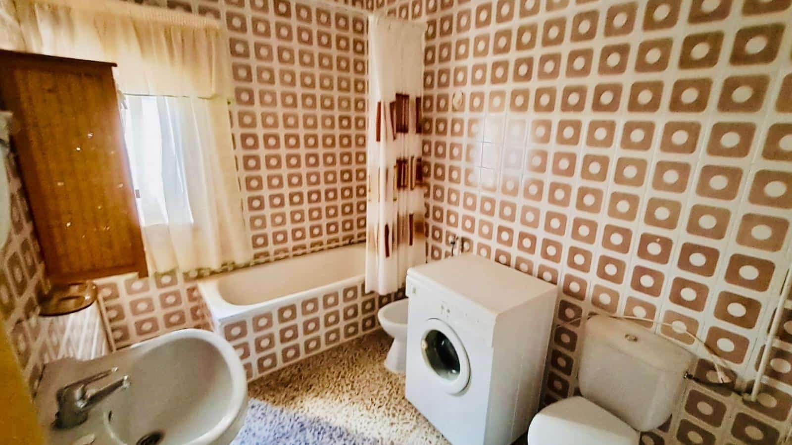 8 makuuhuone Rivitalo myytävänä paikassa San Juan de los Terreros mukana 
autotalli - 257 500 € (Ref: 8303133)