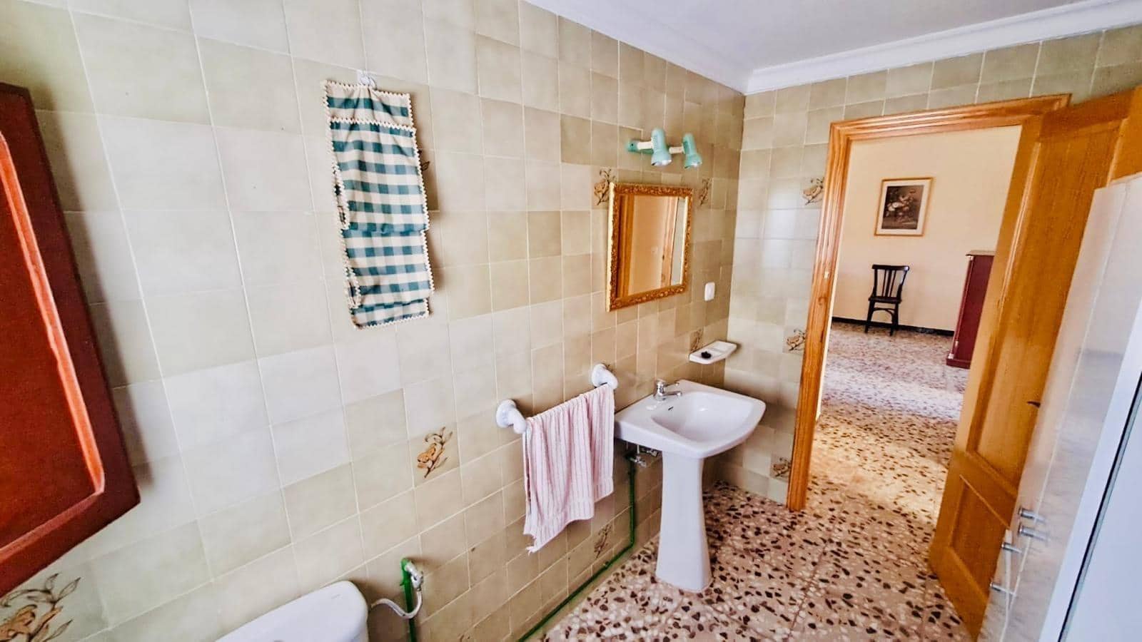 8 makuuhuone Rivitalo myytävänä paikassa San Juan de los Terreros mukana 
autotalli - 257 500 € (Ref: 8303133)