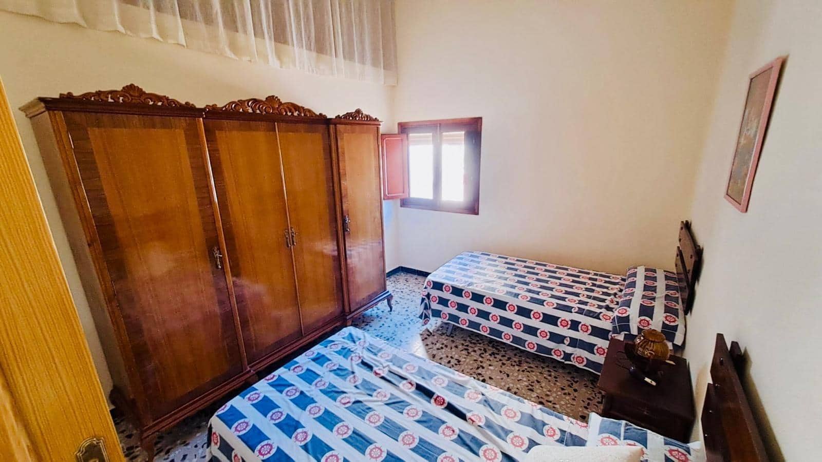 8 makuuhuone Rivitalo myytävänä paikassa San Juan de los Terreros mukana 
autotalli - 257 500 € (Ref: 8303133)