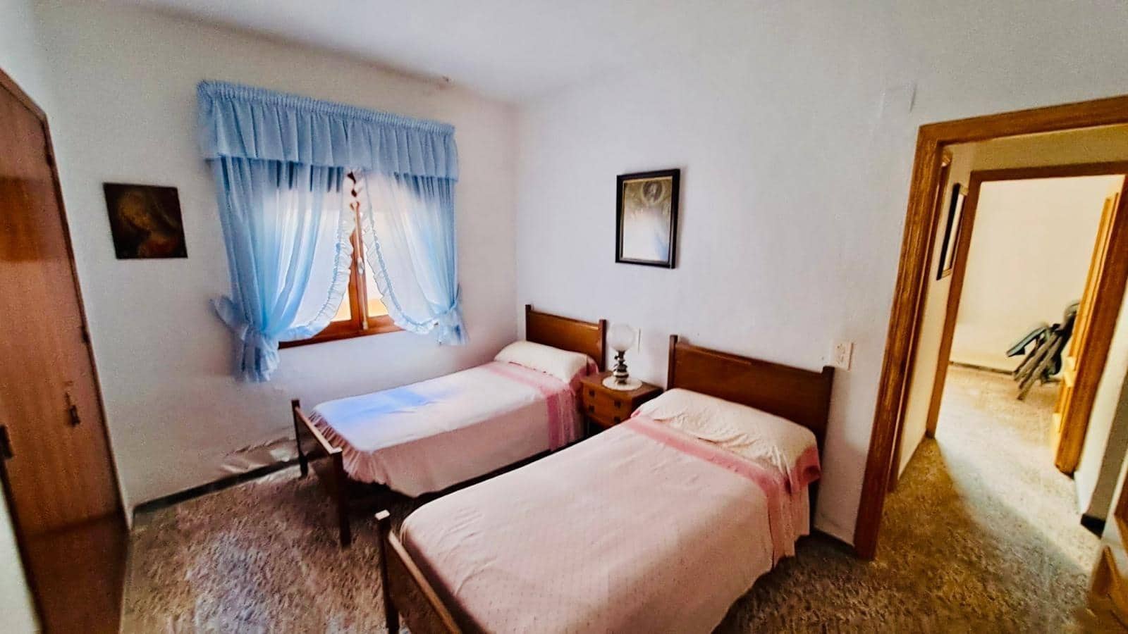 8 makuuhuone Rivitalo myytävänä paikassa San Juan de los Terreros mukana 
autotalli - 257 500 € (Ref: 8303133)