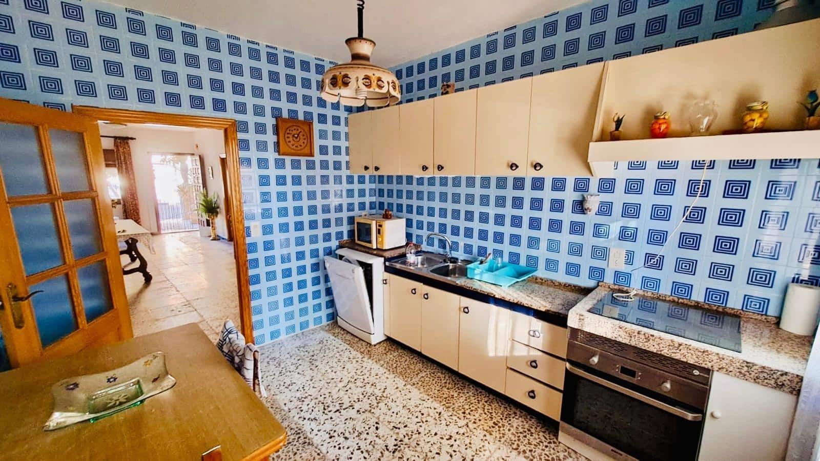 8 makuuhuone Rivitalo myytävänä paikassa San Juan de los Terreros mukana 
autotalli - 257 500 € (Ref: 8303133)