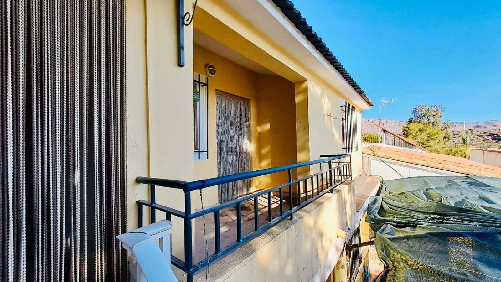 8 makuuhuone Rivitalo myytävänä paikassa San Juan de los Terreros mukana 
autotalli - 257 500 € (Ref: 8303133)