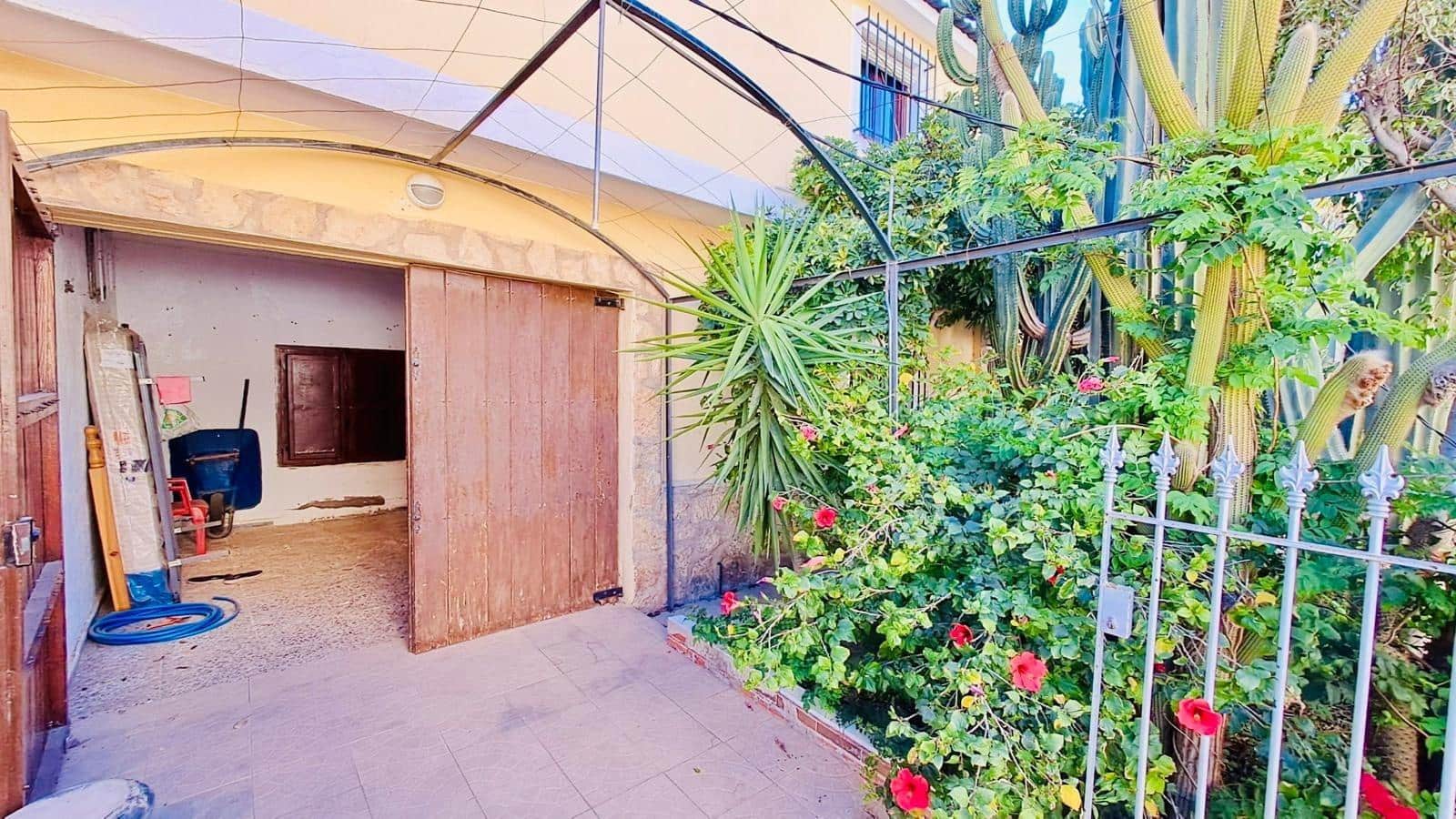 8 makuuhuone Rivitalo myytävänä paikassa San Juan de los Terreros mukana 
autotalli - 257 500 € (Ref: 8303133)