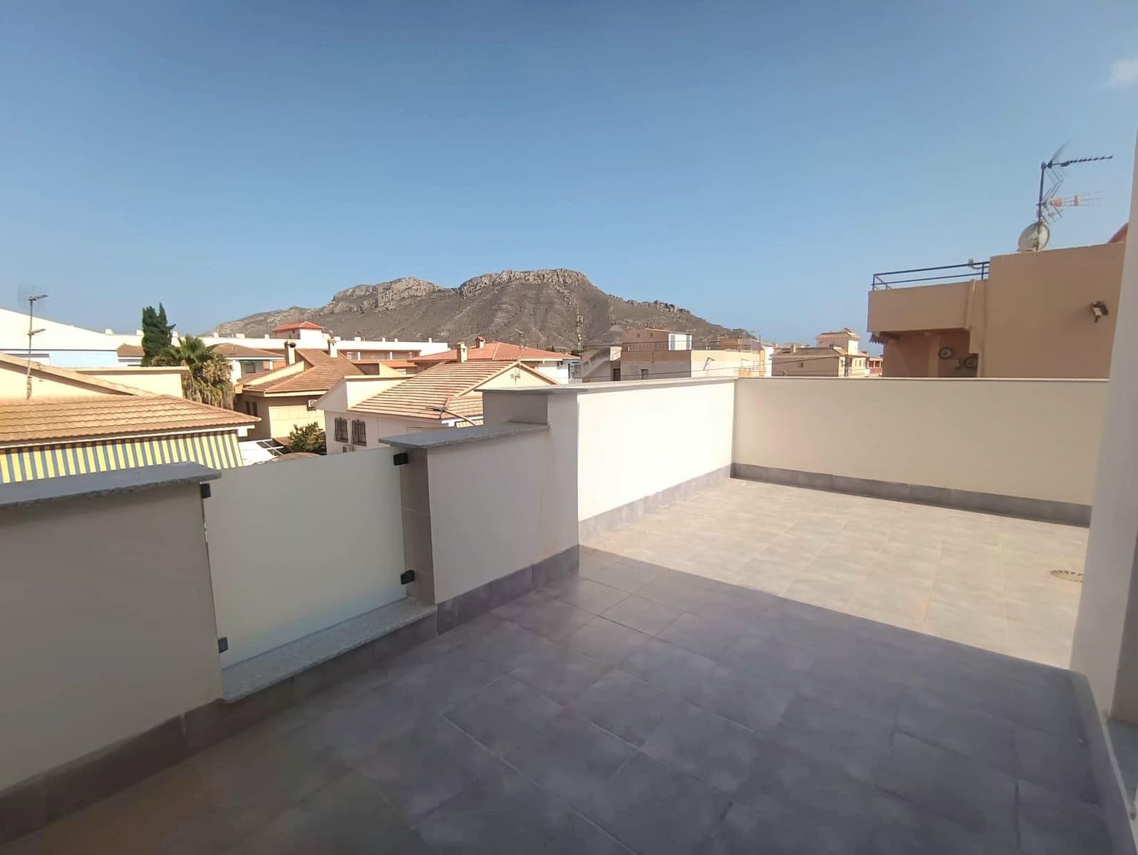 Apartamento de 4 habitaciones en Calabardina en venta con garaje - 295.000 € (Ref: 8421299)