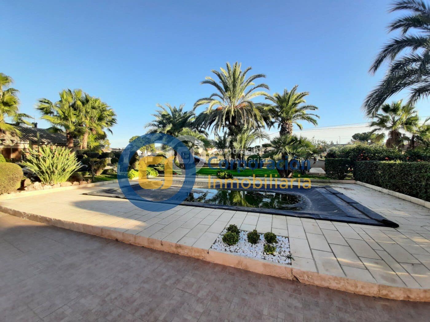 5 soveværelse Villa til salg i Purias med swimmingpool garage - € 315.500 (Ref: 8430651)