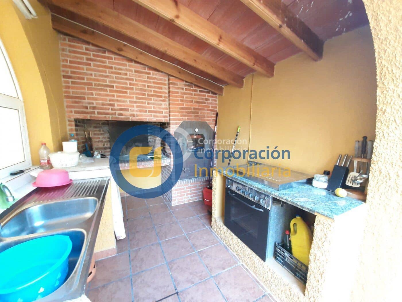 5 soveværelse Villa til salg i Purias med swimmingpool garage - € 315.500 (Ref: 8430651)