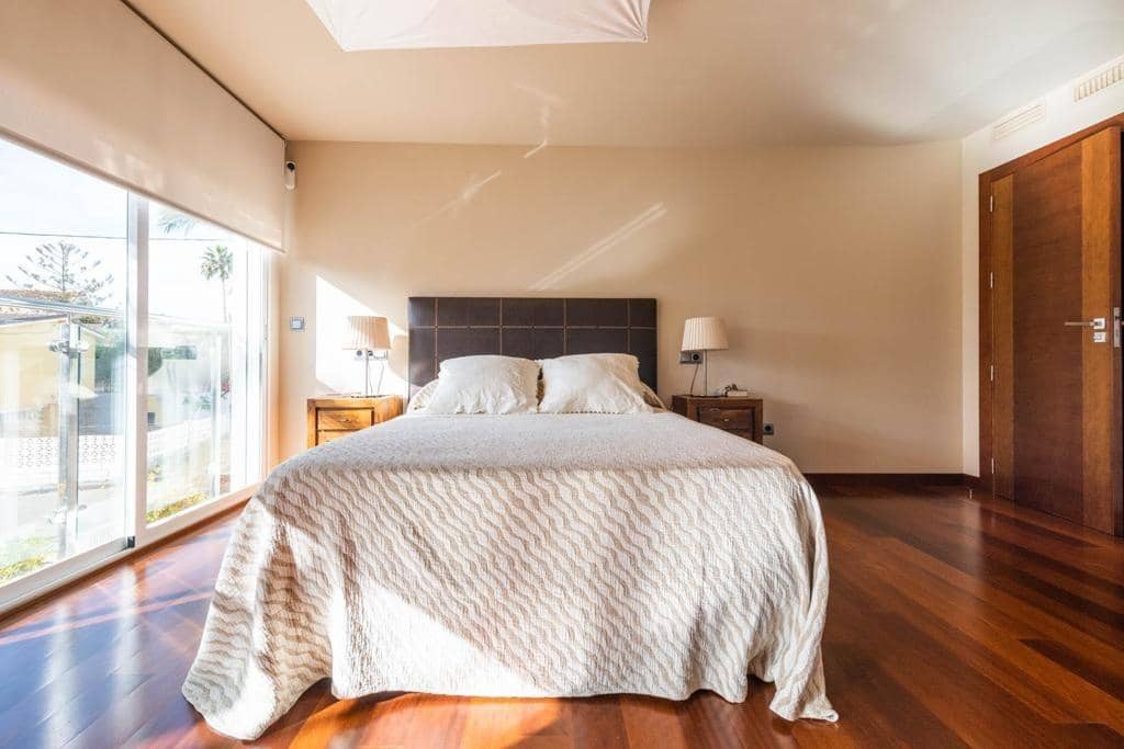 5 soveværelse Villa til salg i Calarreona med swimmingpool - € 1.000.000 (Ref: 8473912)