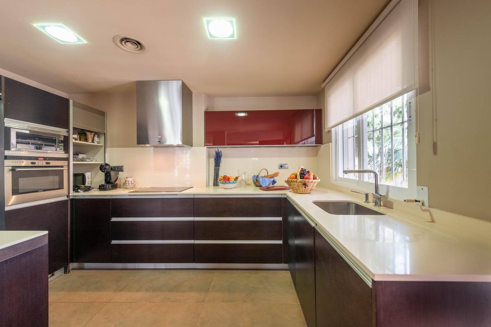 5 soveværelse Villa til salg i Calarreona med swimmingpool - € 1.000.000 (Ref: 8473912)