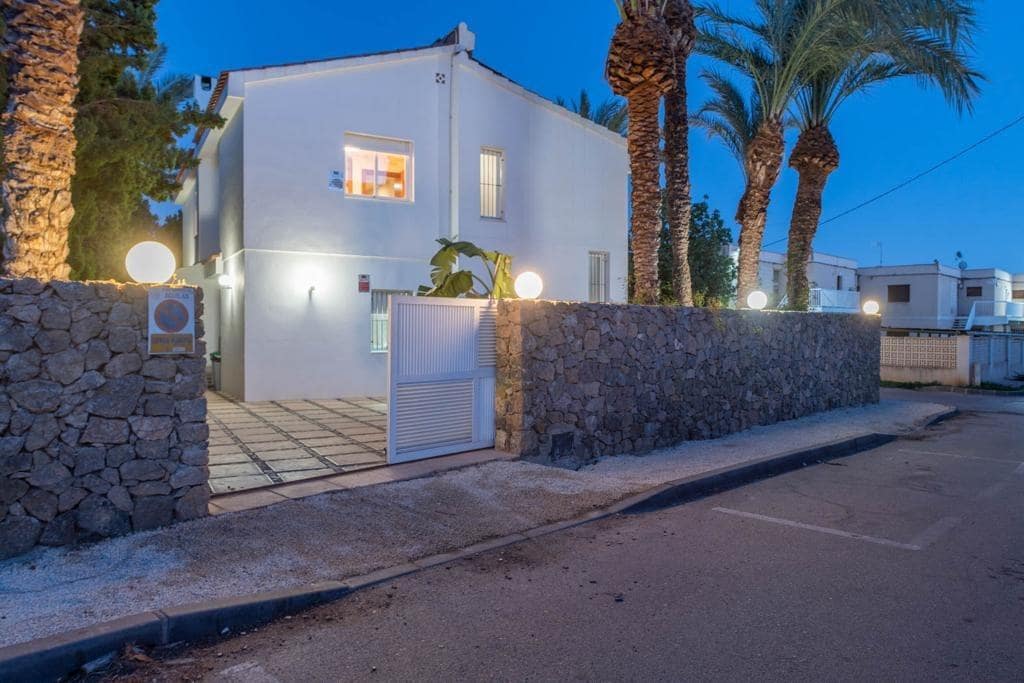 5 soveværelse Villa til salg i Calarreona med swimmingpool - € 1.000.000 (Ref: 8473912)